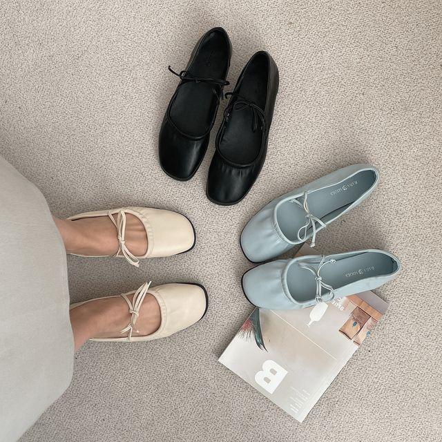 주름 리본 끈 플랫 메리제인 로퍼 (3 color) _로그인