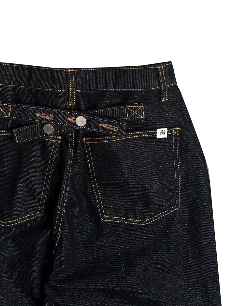 [TUDB] Back Strap Wide Jean (Non-fade)