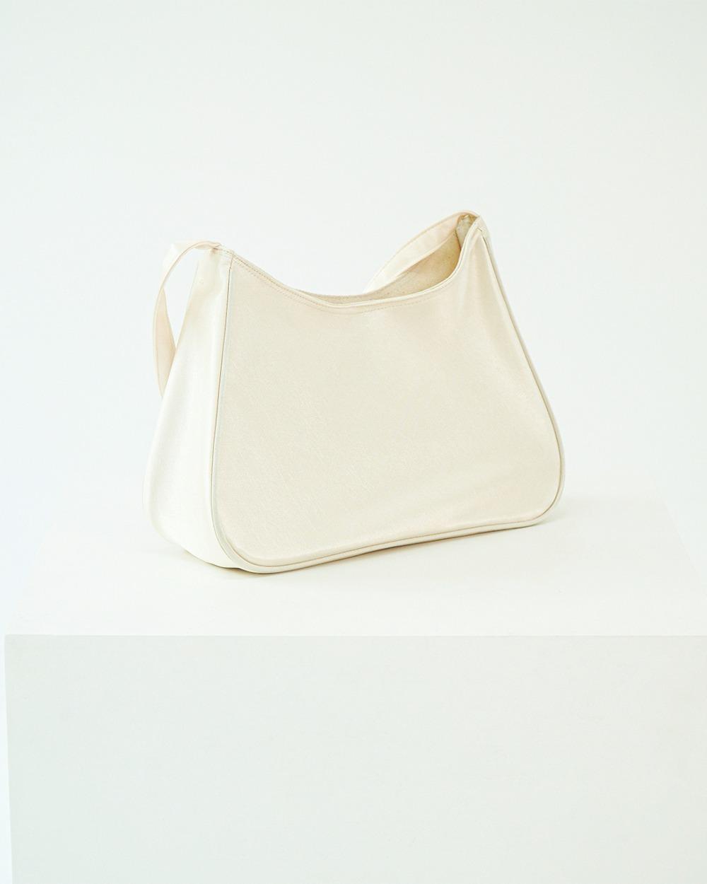 Satin bag _ Cream