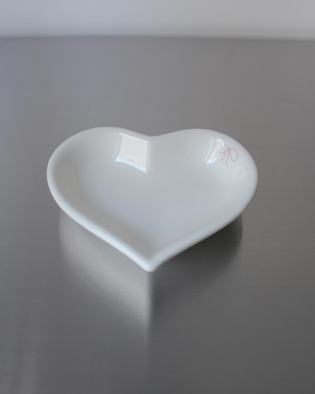 Bow heart plate : white mini