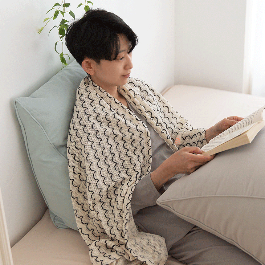 [주문폭주] 솜포함 프리미엄 더탄탄 삼각 등쿠션 (26color)