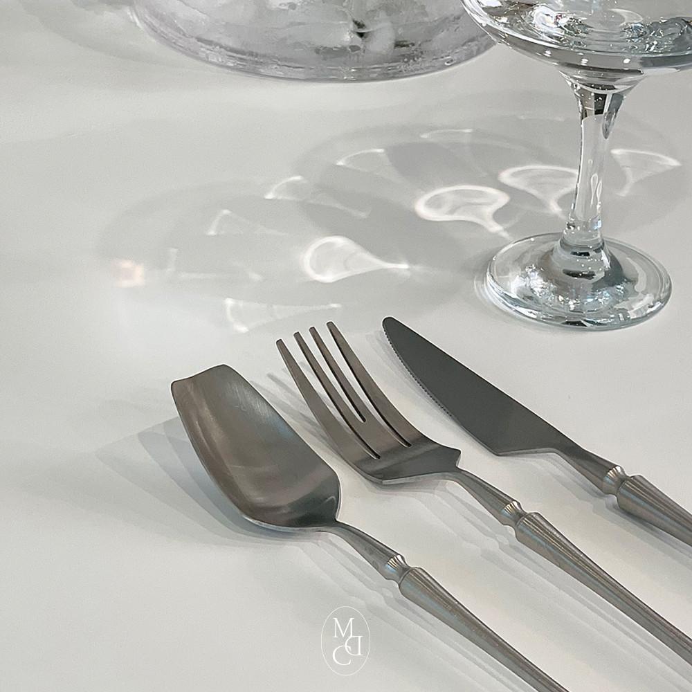 모던드퀴진 엔틱 커트러리 디너 디저트 스푼 포크 나이프