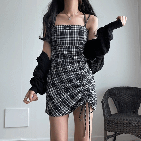 [ 하이틴 무드 / 뱃살 보정 ] 체크 하이틴 셔링 원피스