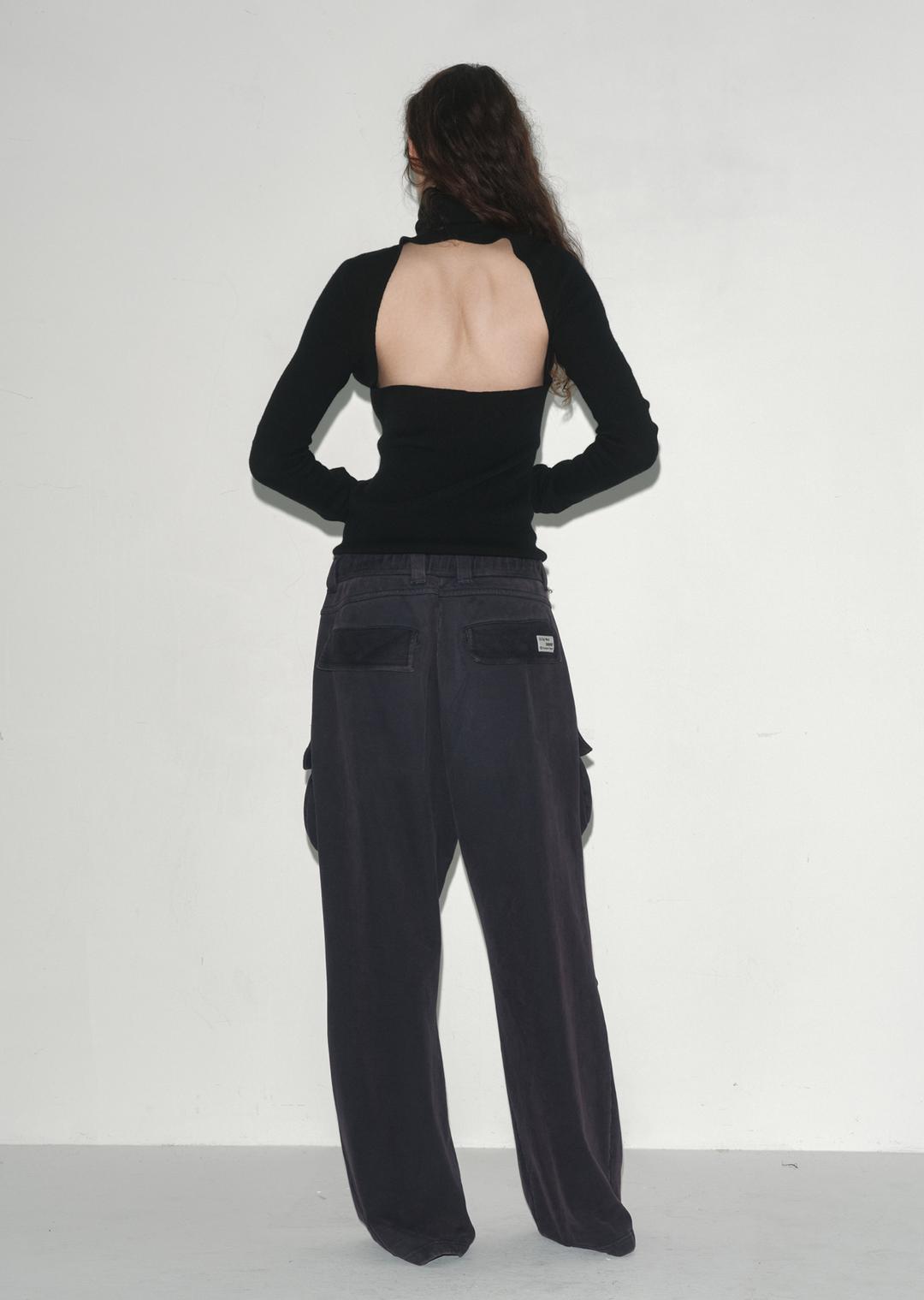 OPEN BACK WOOL TURTLENECK BLACK