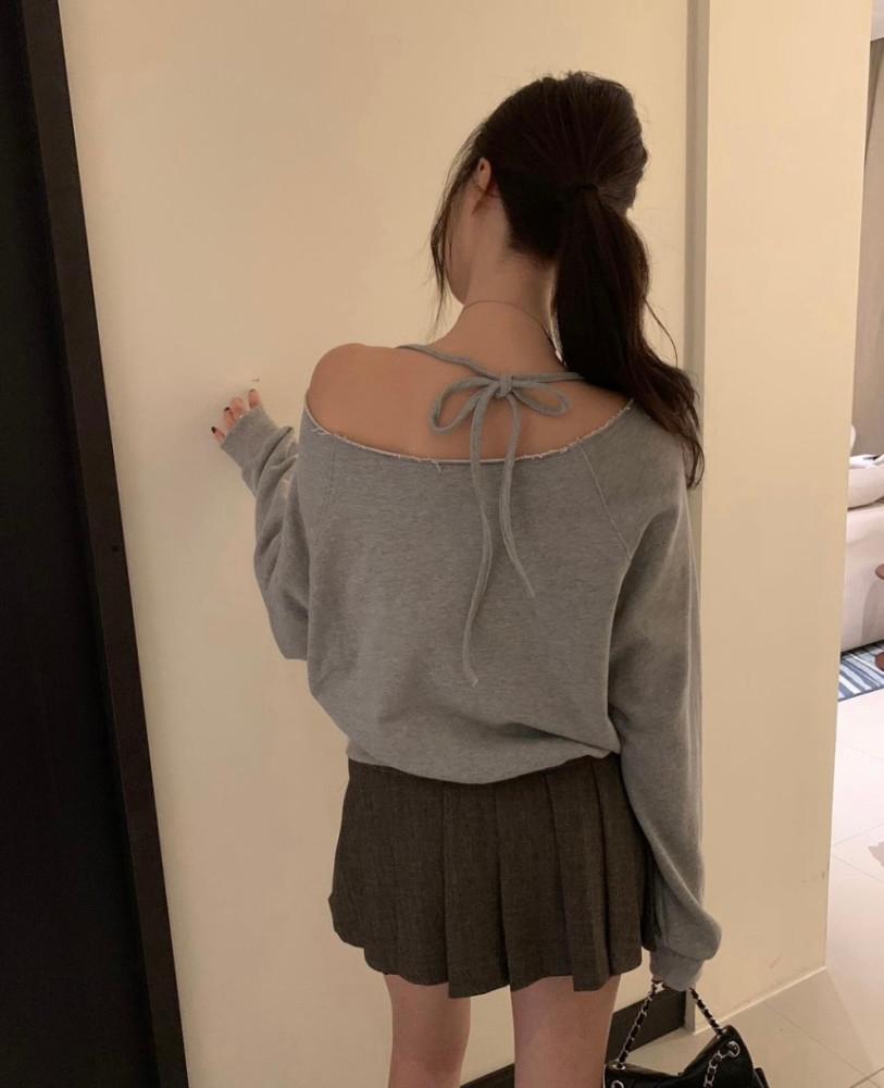 (회검당일) 포스터 키아프 맨투맨 (3color) 오프숄더 홀터넥 오버핏 루즈핏 여자맨투맨