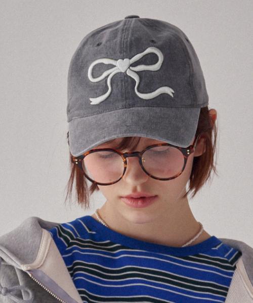 HEART RIBBON BALL CAP CHARCOAL CREAM