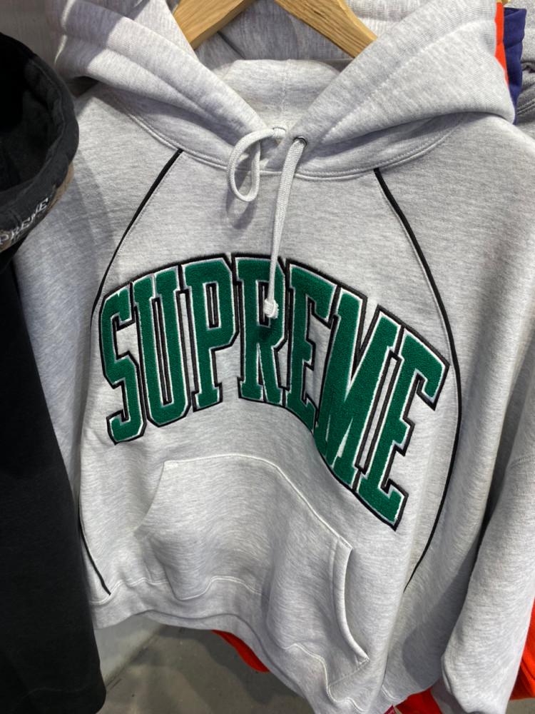 슈프림 박시 파이핑 아크 후드 스웻셔츠 애쉬 그레이 Supreme Boxy Piping Arc Hooded Sweatshirt SS23