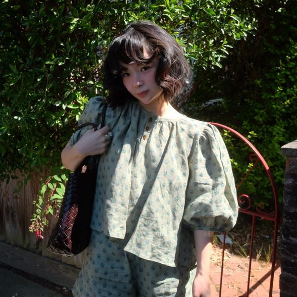 큐가든 블라우스