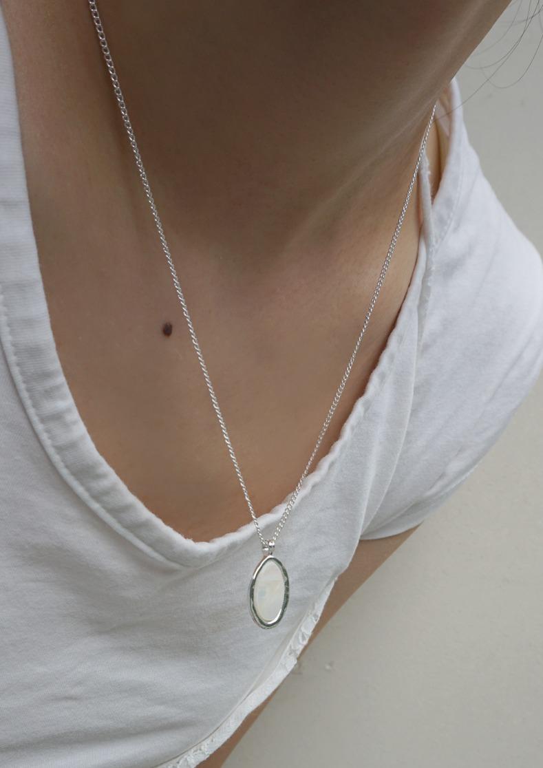 [N280]ivory mother of pearl necklace/자개/목걸이/레이어드목걸이/시선