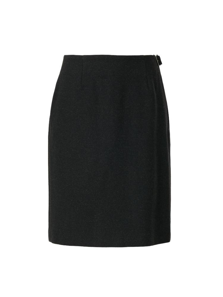 Side open skirt