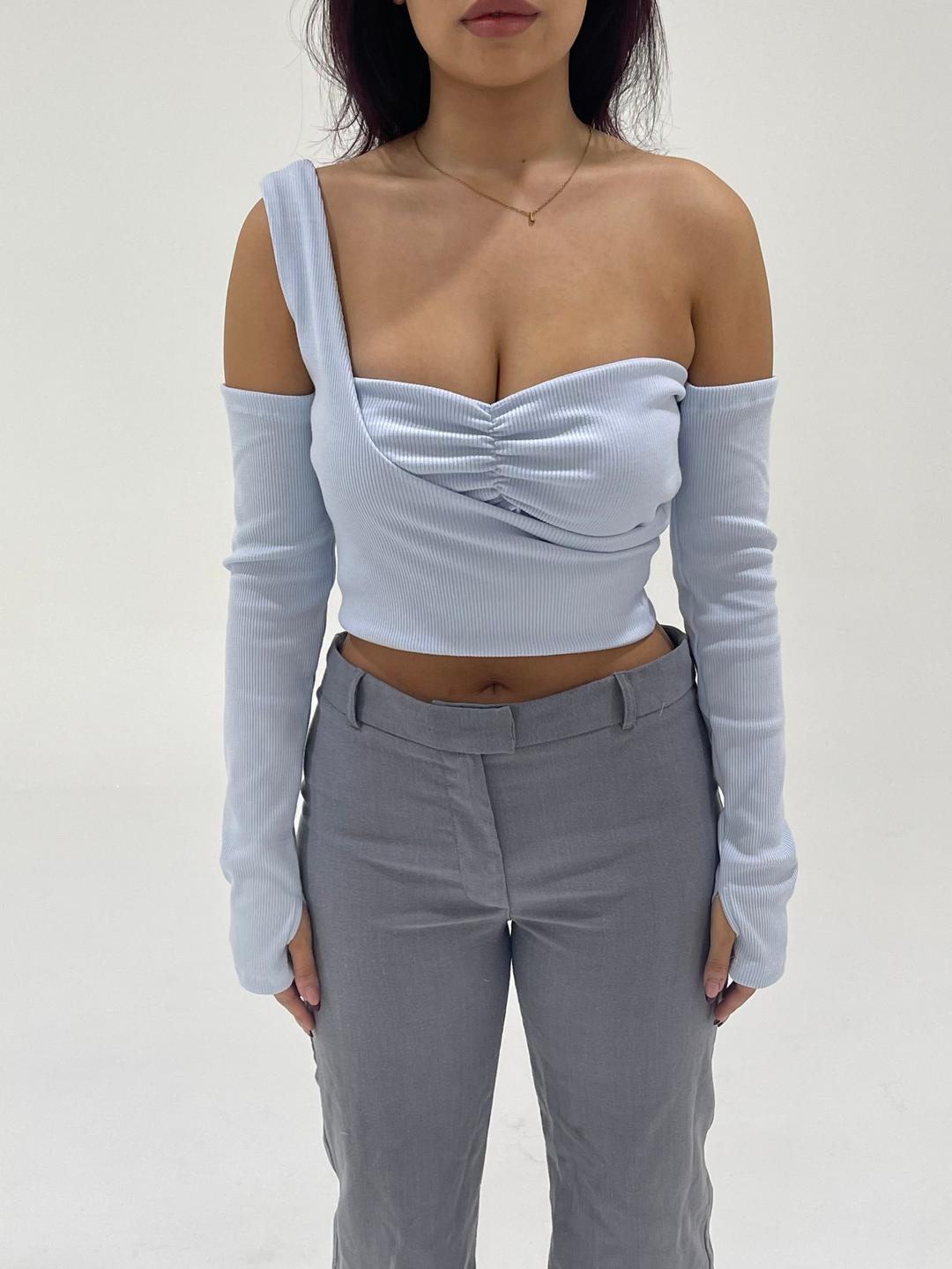 BLUE CUT-OUT TOP — BLINC1000