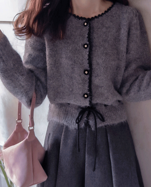 [LABEL] 드리머 입체패턴 따스미 벨벳꽃버튼 가디건 [size:F(55~66)]