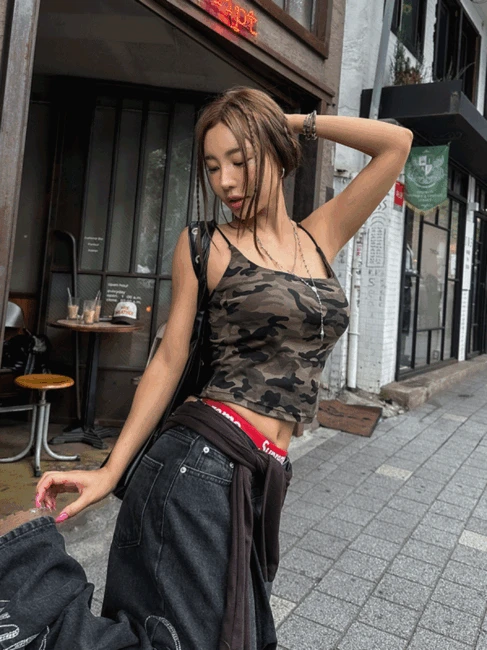 리티 카모 크롭 나시 (+캡내장)