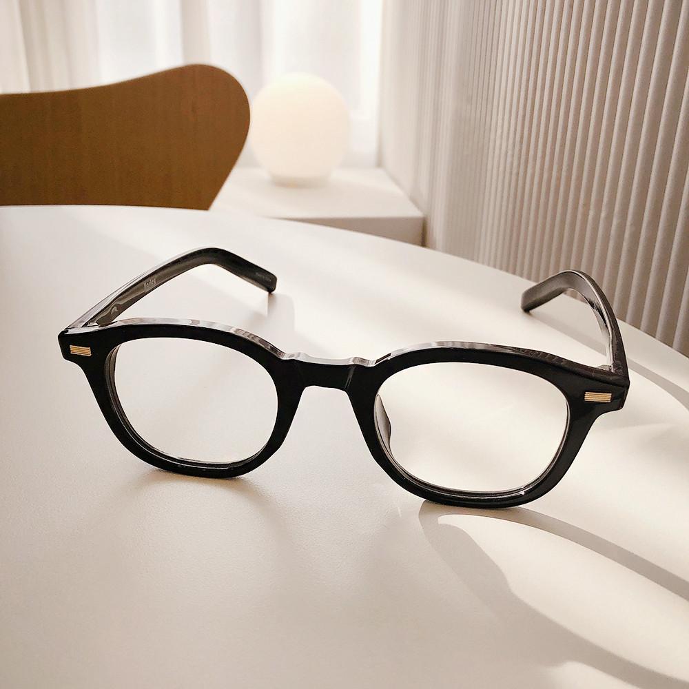 남자 여자 조금 작은 뿔테 안경 데일리 무드 패션 안경테 블랙 레오파드