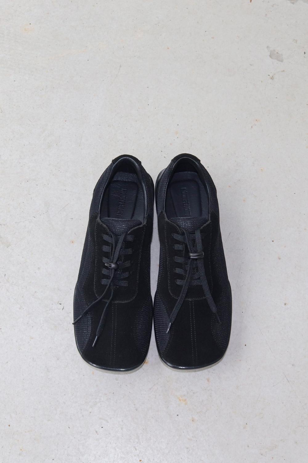 square mesh (black)