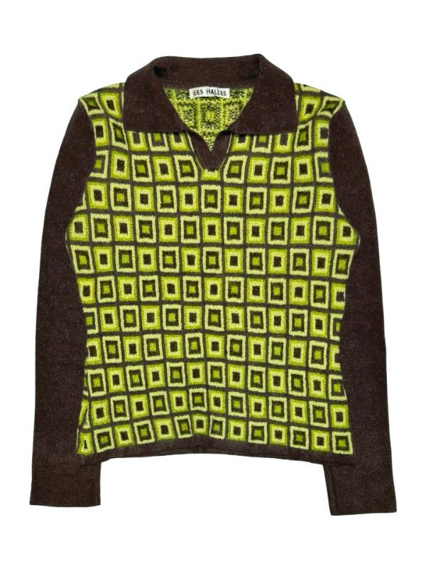 Pattern collar top