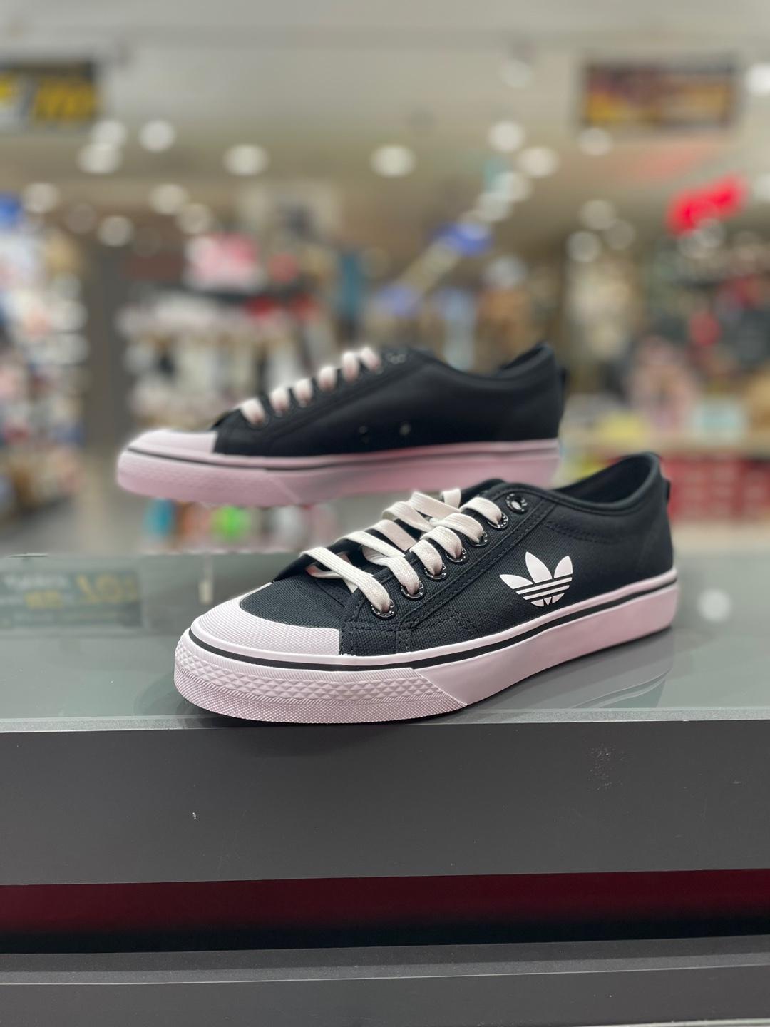 [ABC마트] 아디다스 남여공용 스니커즈 신발 니짜 트레포일 HQ6939