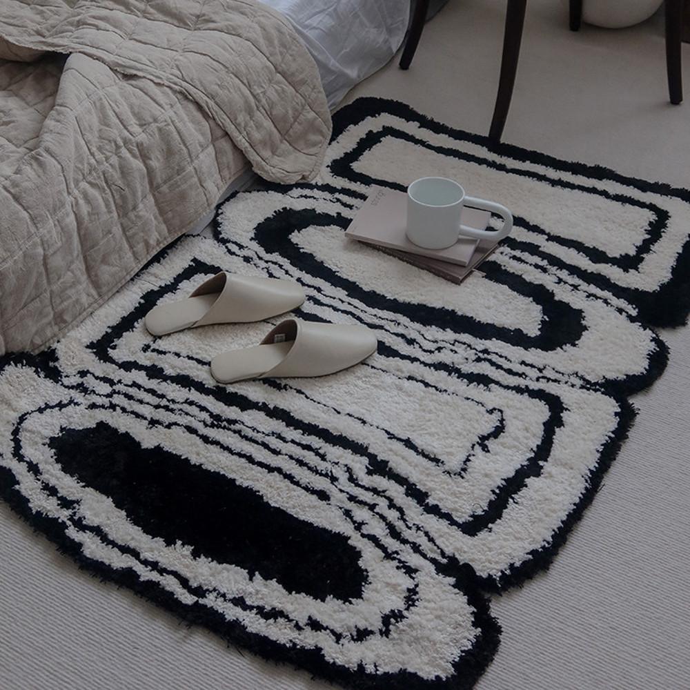 쏠띵즈 BLACK OVAL SQUARE RUG