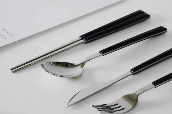 르리에 커트러리 4종세트 4colors