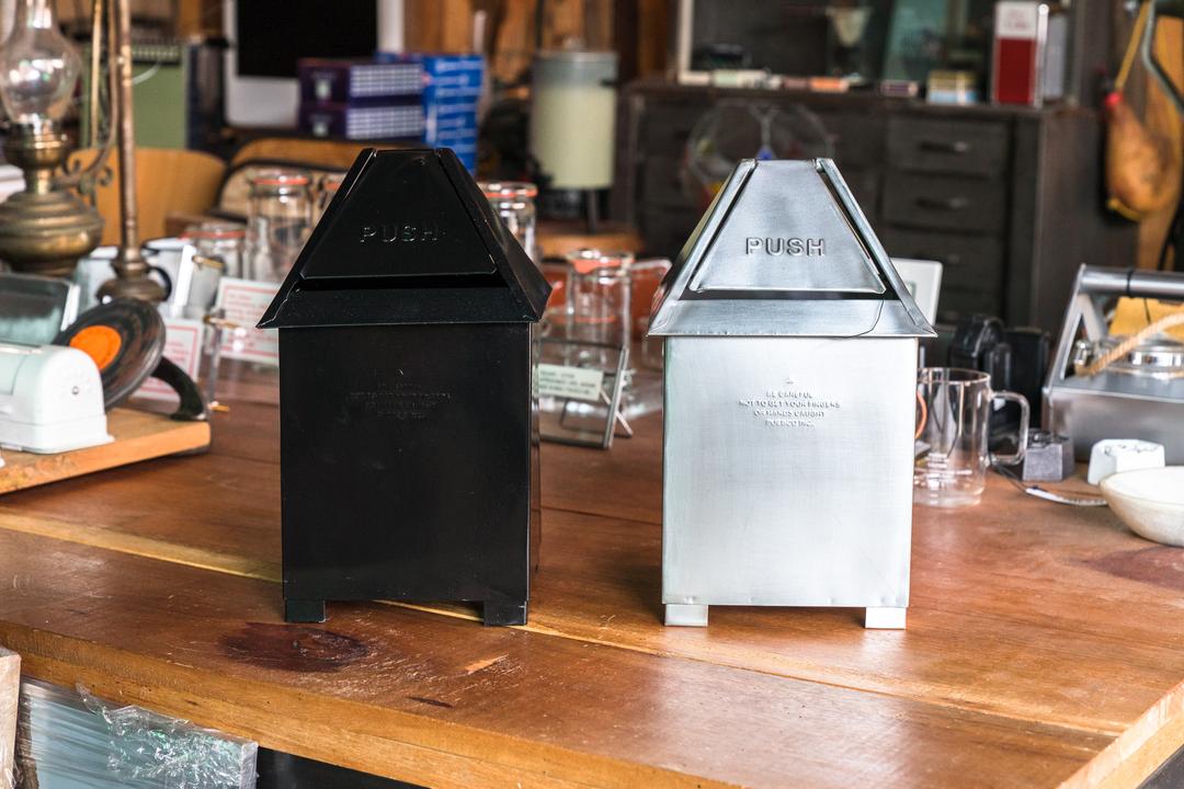 푸에브코 PUEBCO / TABLE TOP DUSTBIN