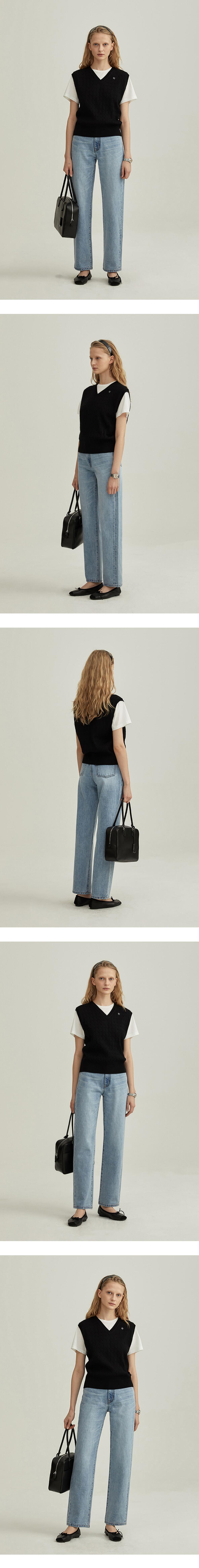 UNISEX V-NECK CABLE KNIT VEST BLACK_UDSW2A101BK