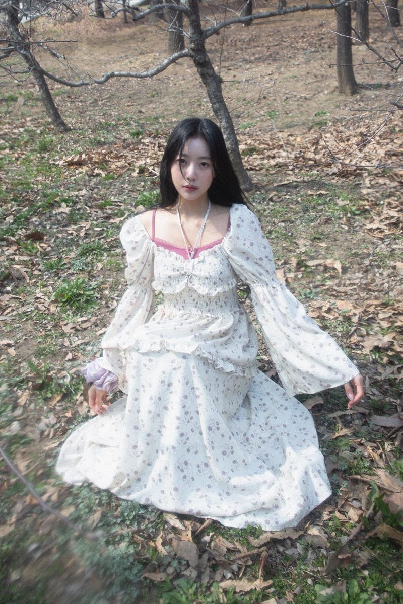 Flower Halter Neck Puff Dress(Cream)