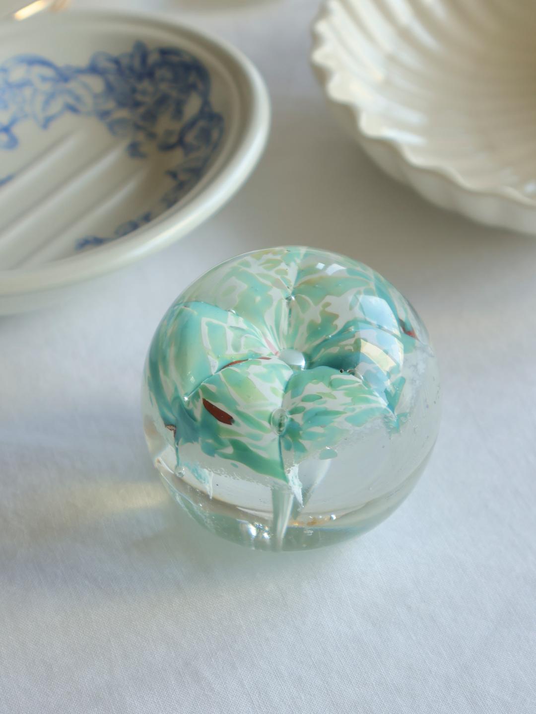 [Vintage] glass paperweight - Blue