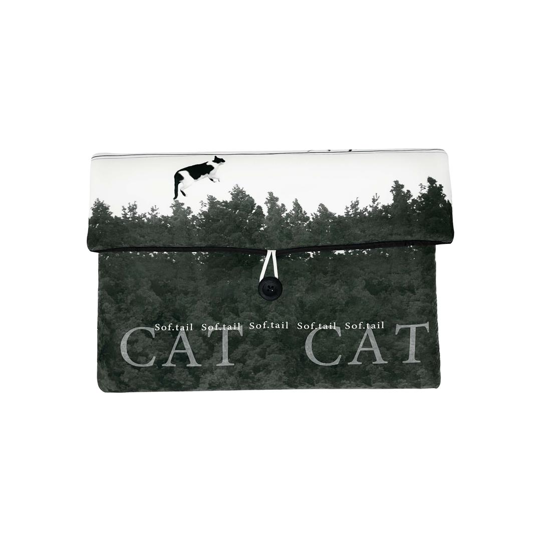 Cat forest Laptop Pouch