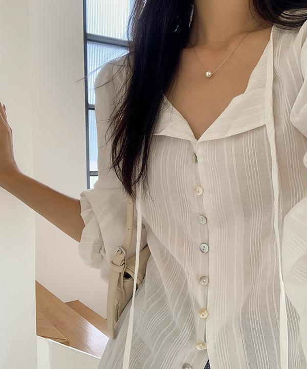 리얼코코 [단독] [하객룩🤎/made] 헤인 자개 단추 블라우스