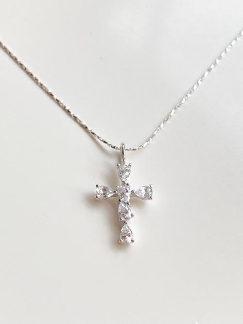 14k18k Noble diana cross necklace