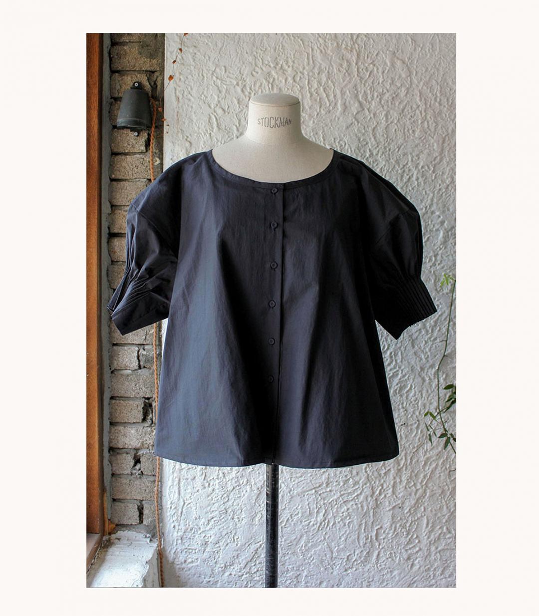 Pintuck double-sided blouse (4월 28일 순차 발송)