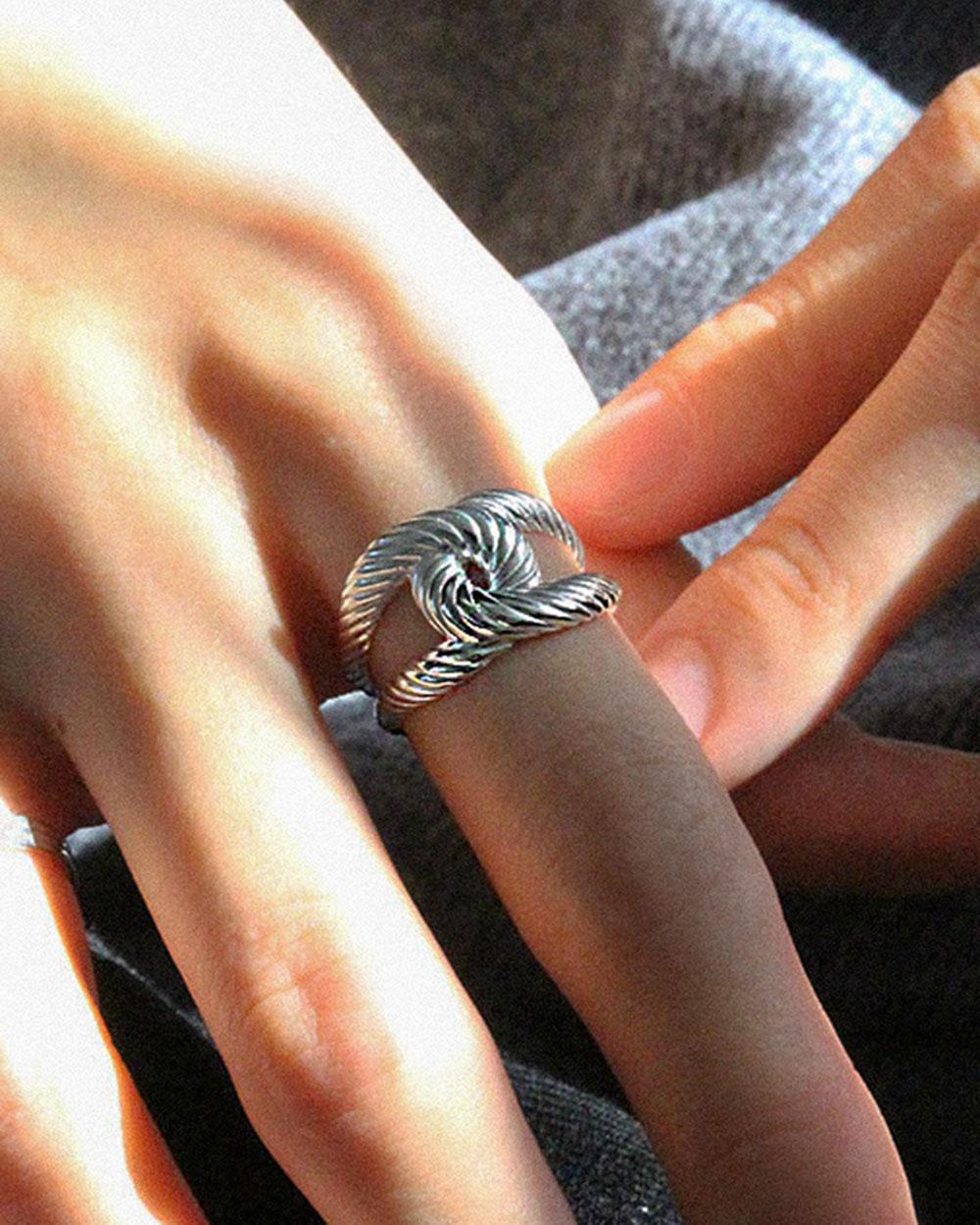 [925 silver] R-223 / bold cross twist point ring