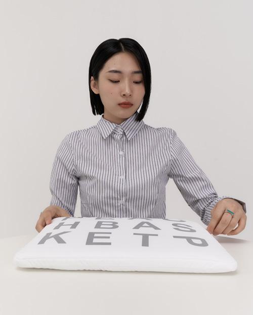 p.b laptop pouch (white)