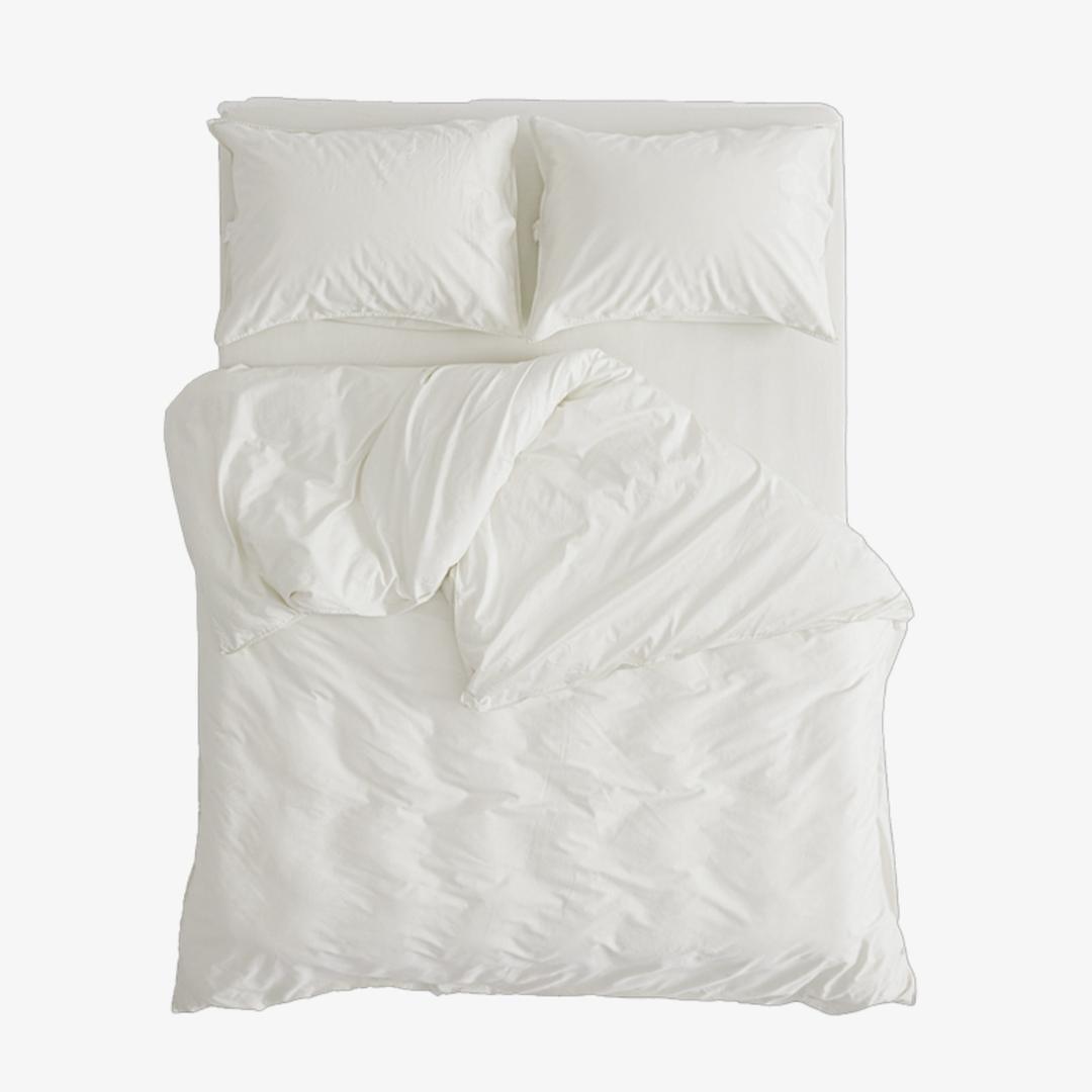 슈크림 베딩 인 화이트