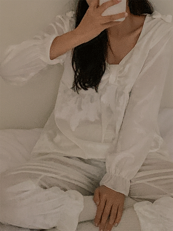 샤를롯 밸벳 파자마 잠옷 세트