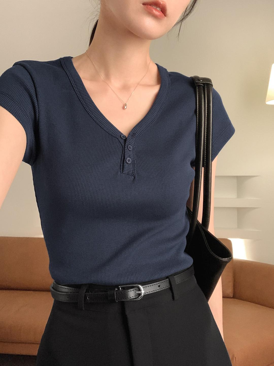 헤이즈 헨리넥 반팔 크롭 티셔츠 (네이비)