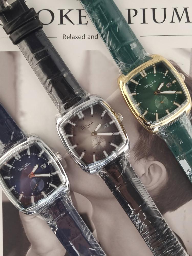 발렌티노시계 이태리 패션 사각 명품 가죽 아날로그 남성손목시계