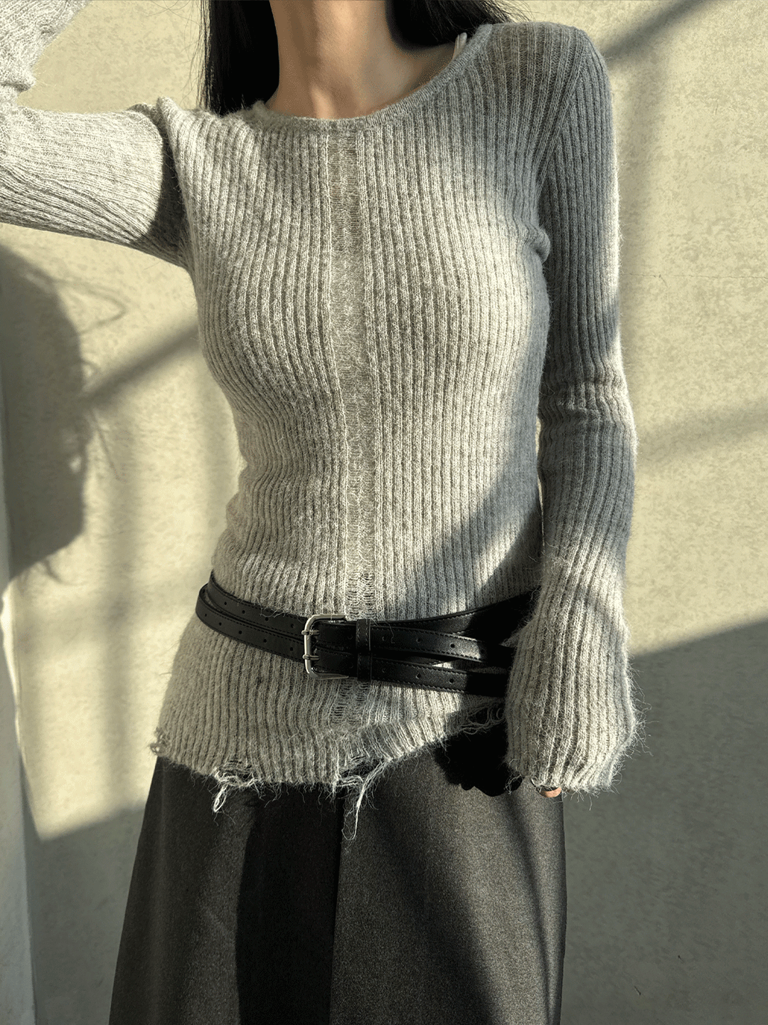 브롱킴 DAMAGE SLIM WOOL KNITWEAR