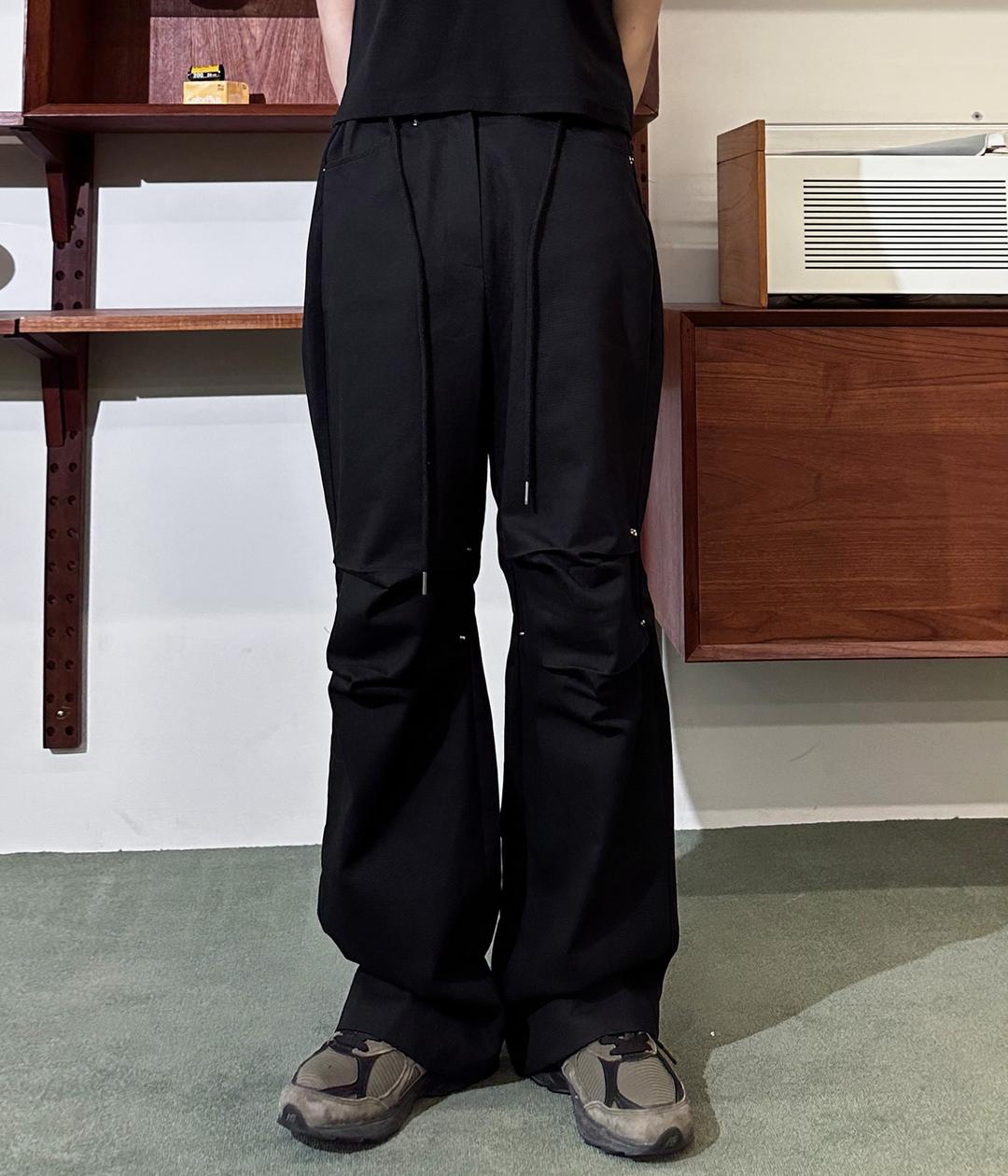 BOLD PINTUCK STRING PT