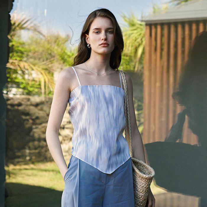 Back Tie Pattern Sleeveless Top (Ivory)