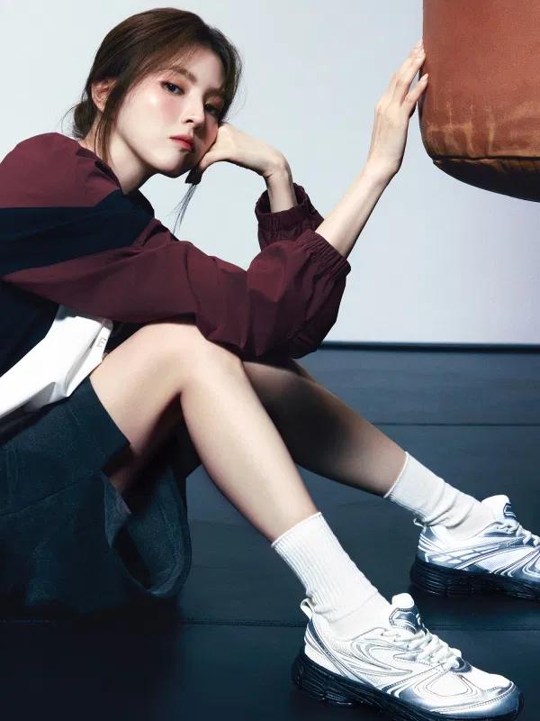 FILA <한소희 착용> 휠라 인터런 실버