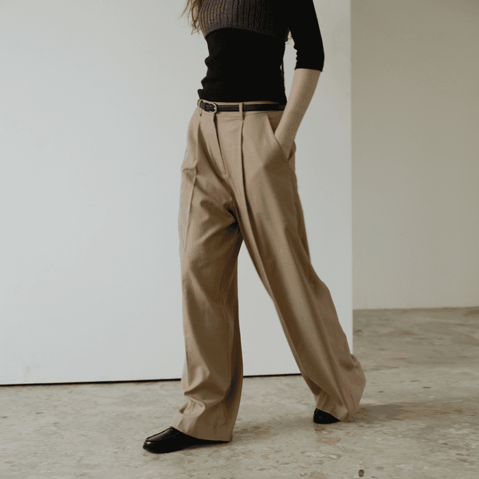 One-tuck Wide Slacks_Beige