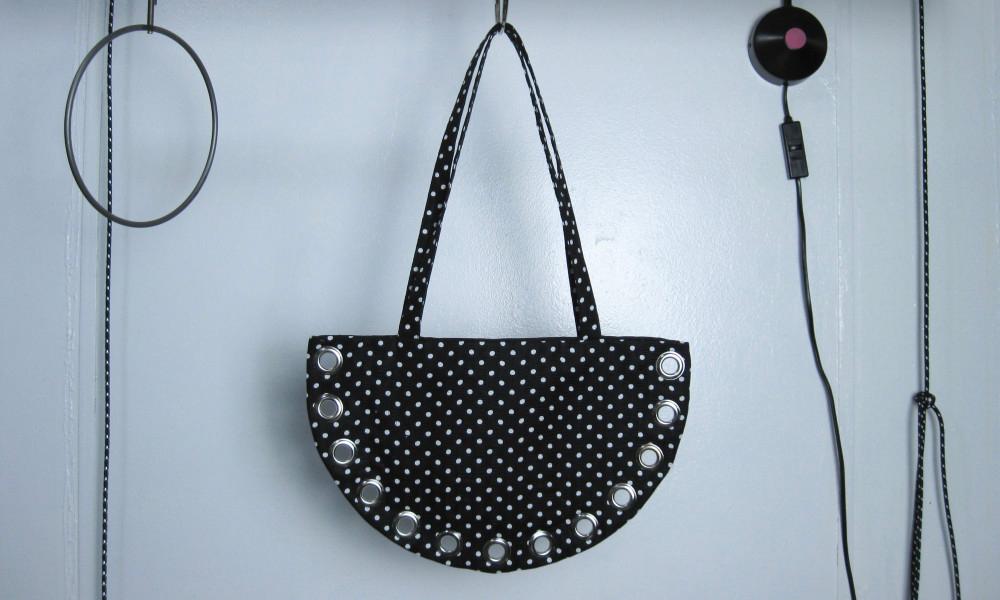 05. HALF MOON BAG (하프 문 백)