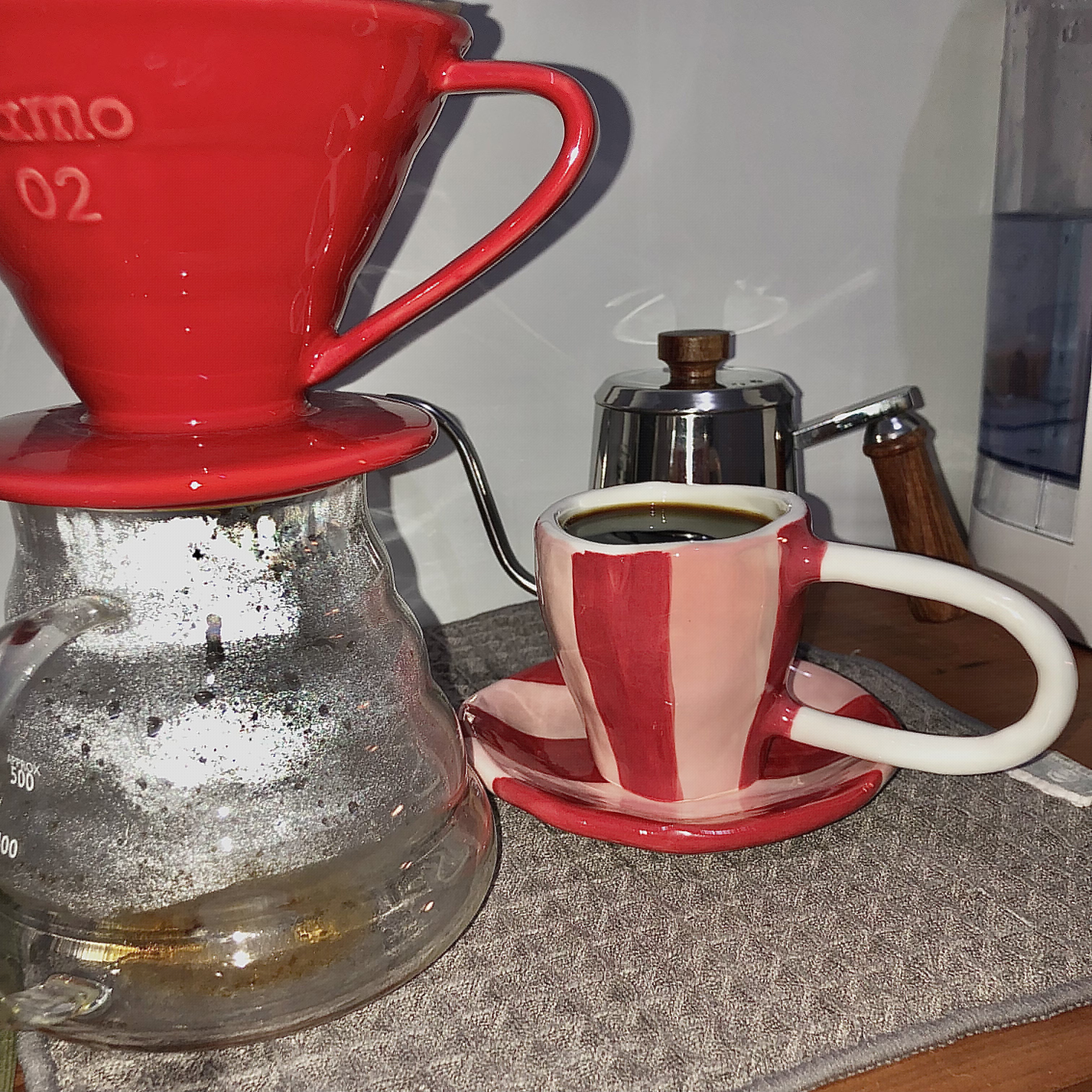 세라믹 홈카페 핑크레드 스트라이프 머그 접시