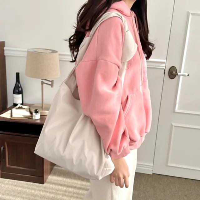 말랑젤리 매듭 스퀘어 크로스백