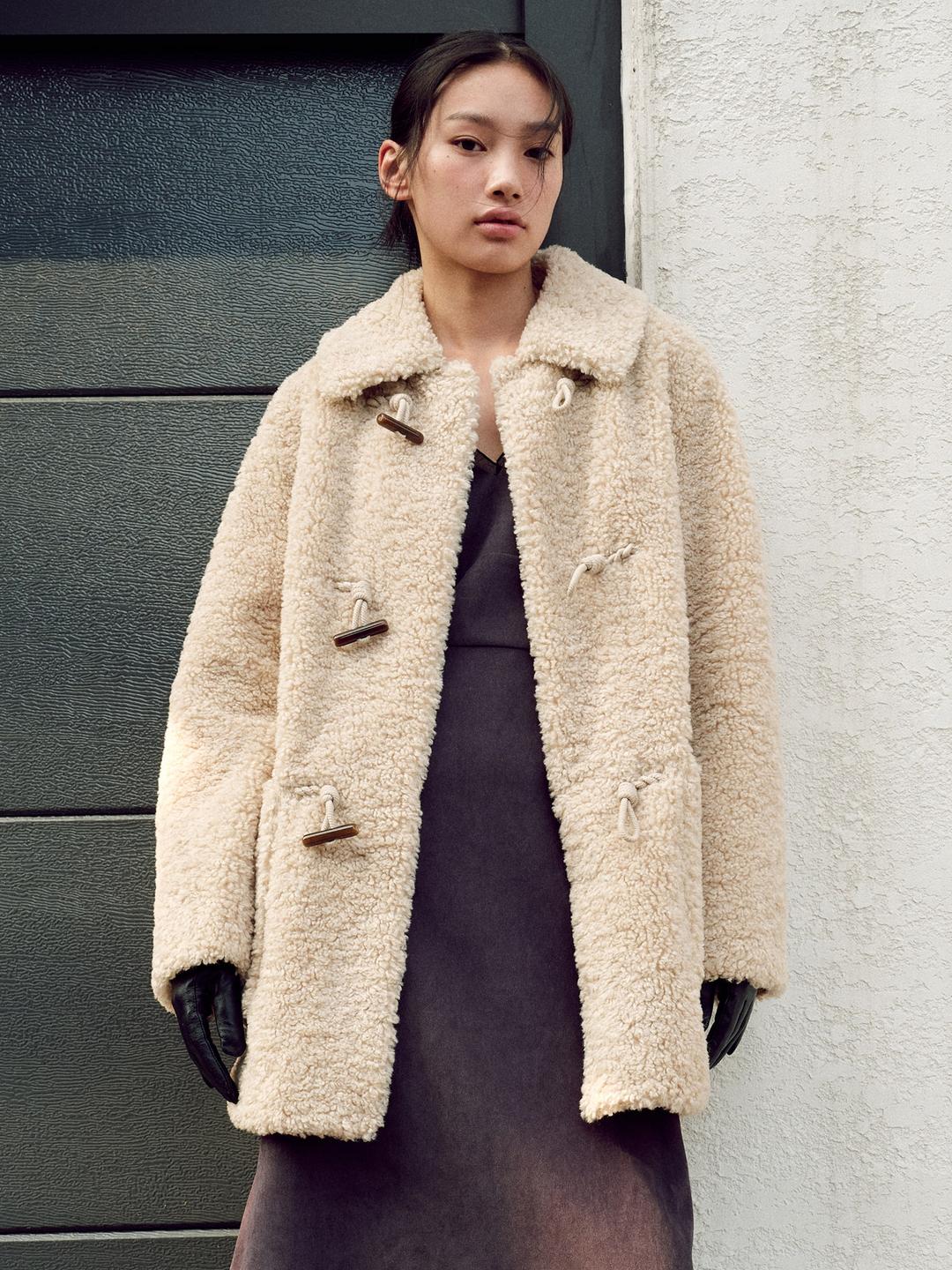 Fur Duffle Coat - Beige