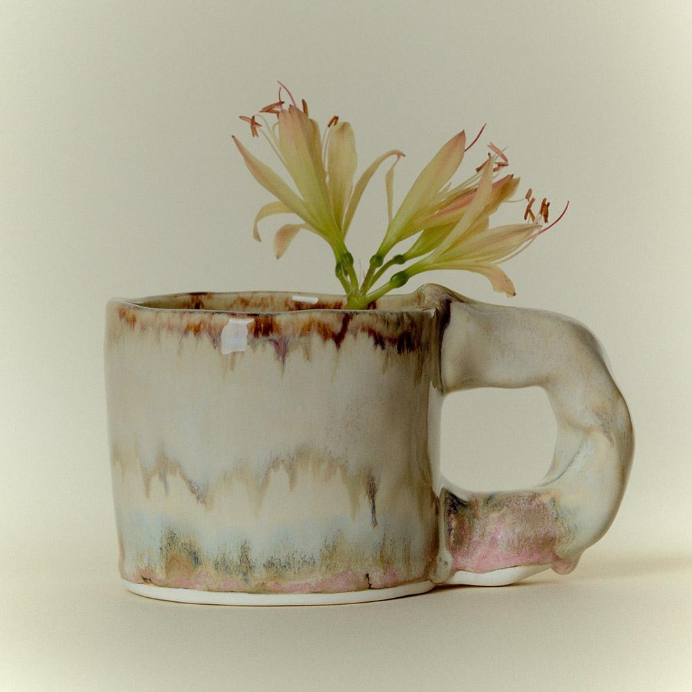 witty mugcup - ivory