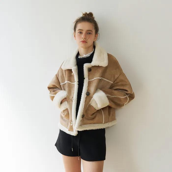 너츠 숏 무스탕 (camel beige)