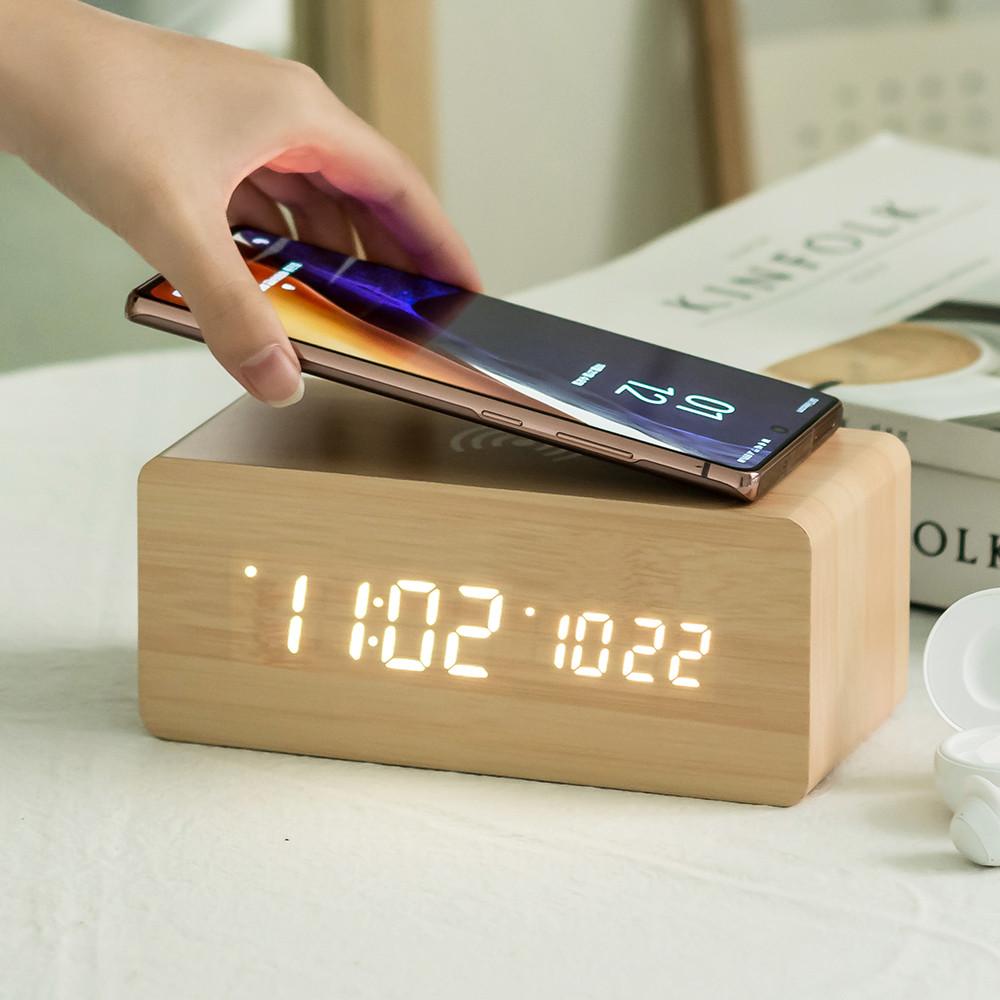 플라이토 우드 무선충전 데이트 LED 알람 탁상시계 디지털 전자 인테리어 무소음