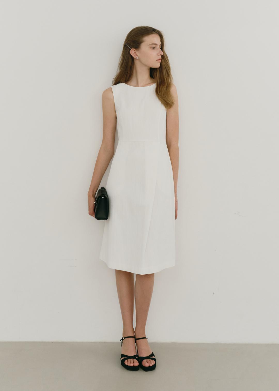 넬리 코튼 슬리브리스 드레스